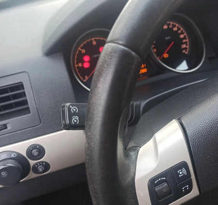 Opel Astra cena 6000 przebieg: 269288, rok produkcji 2008 z Kraków małe 301